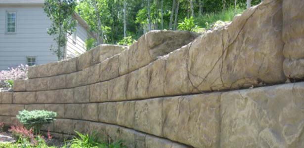 Big-Block-Retaining-Wall_When-Authenticity-is-the-Standard